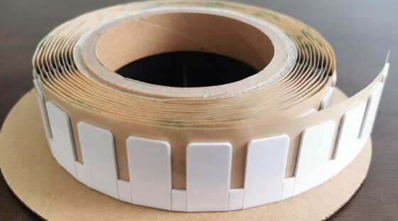 High quality UHF860-960MHz RFID flexible anti-metal tag custom size printable RFID labels for asset management , Printable and flexible on metal label OMT3015 , RFID label for retail